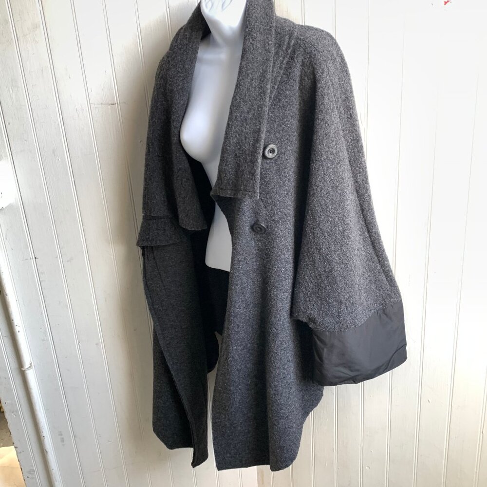 Luukaa Gray Wool Draped Dolman Sleeve Swing Style Jacket Coat US 10 Snap Close - Picture 8 of 16